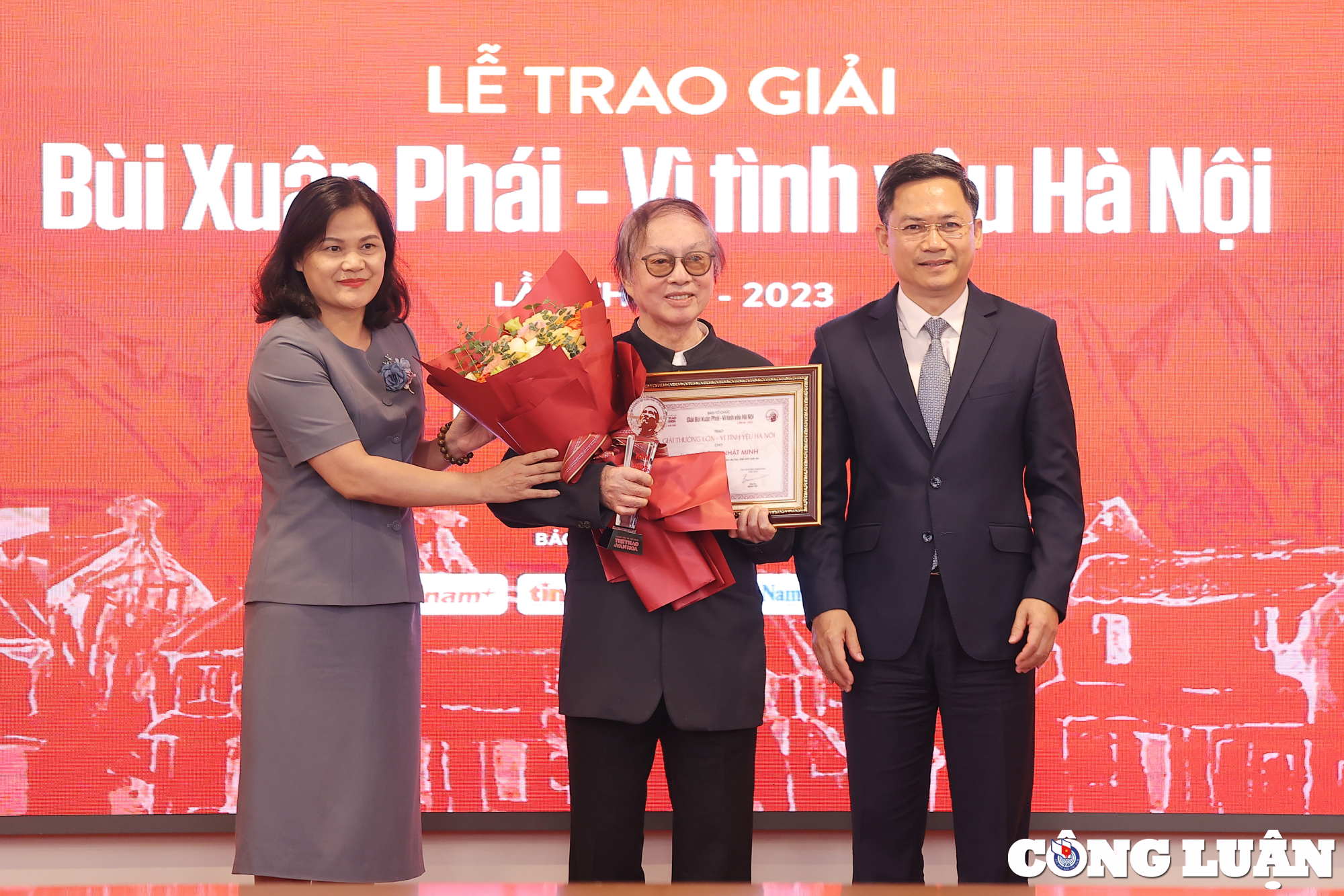 giai thuong bui xuan phai  vi tinh yeu ha noi 2023 giai thuong lon duoc trao cho nsnd dang nhat minh hinh 6