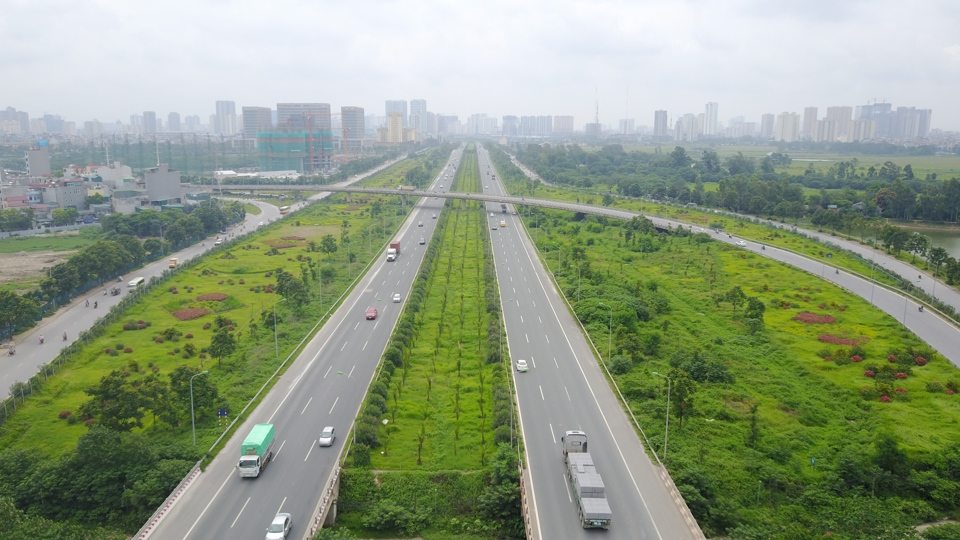 ha noi sap khoi cong tuyen duong cao toc dai lo thang long hinh 1