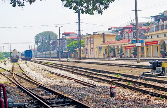 du an cai tao cac ga tren tuyen duong sat phia bac dang trien khai ra sao hinh 1