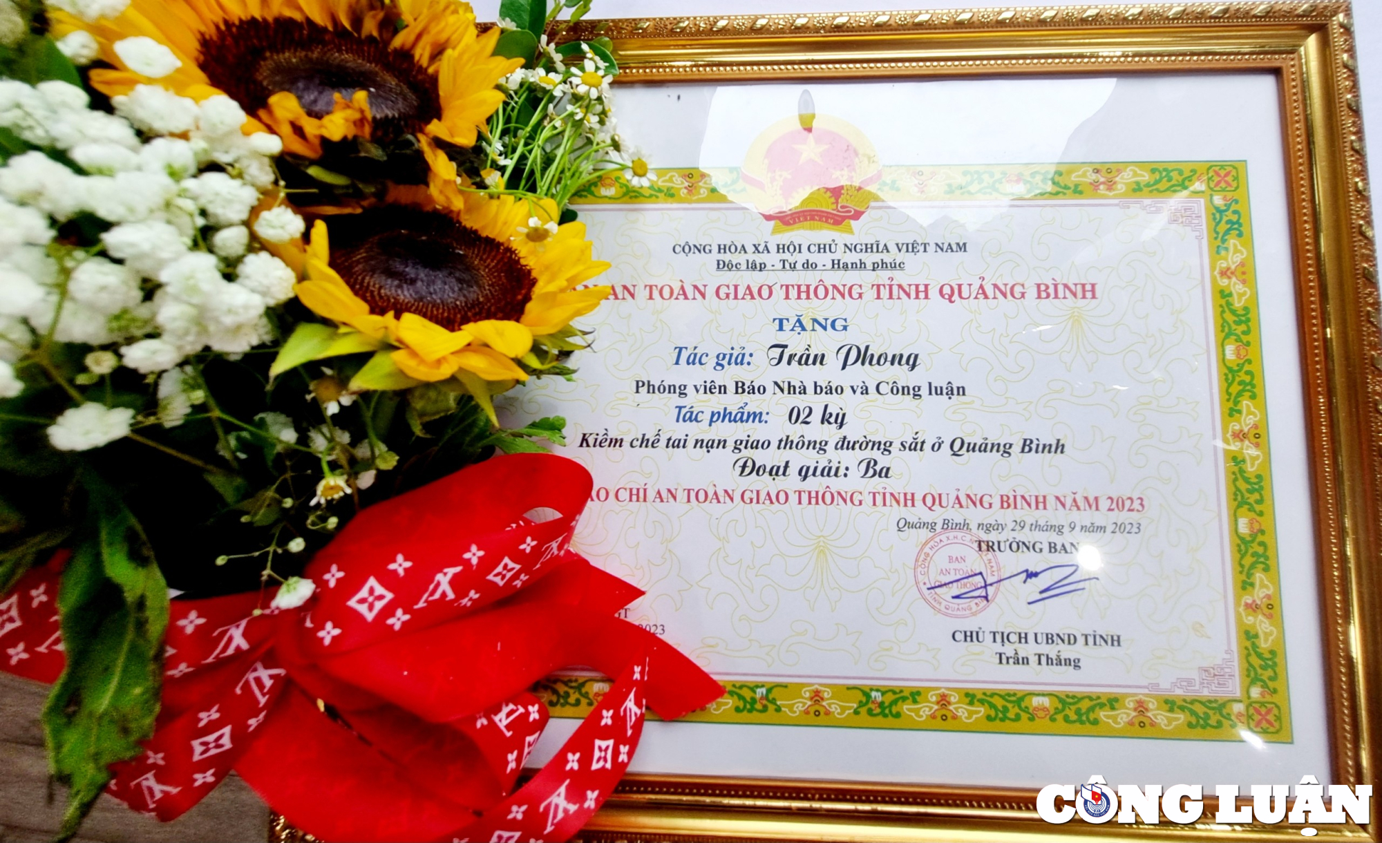 bao nha bao va cong luan dat giai ba cuoc thi bao chi viet ve an toan giao thong tinh quang binh hinh 3