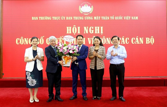 nha bao truong thanh trung duoc bo nhiem giu chuc tong bien tap tap chi mat tran hinh 4