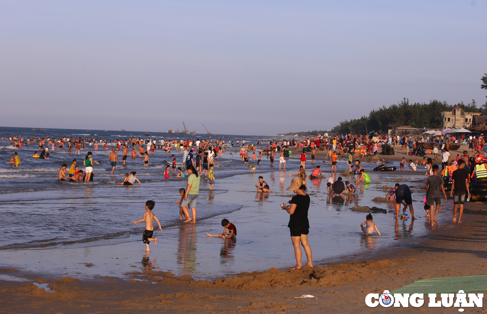 nam thanh nien mat tich khi tam bien tai hoi an hinh 1