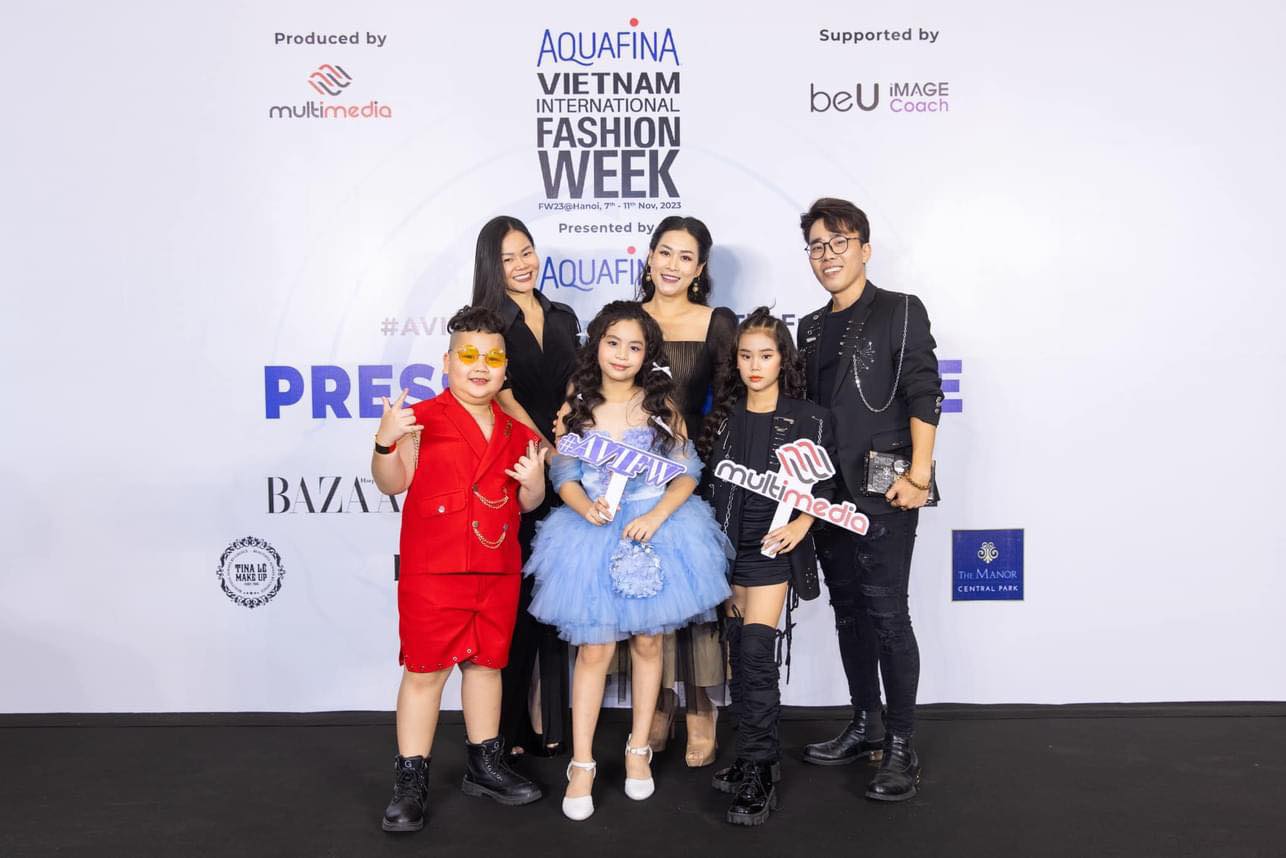 muoi dubai noi bat tai hop bao aquafina vietnam international fashion week fall winter 2023 hinh 5