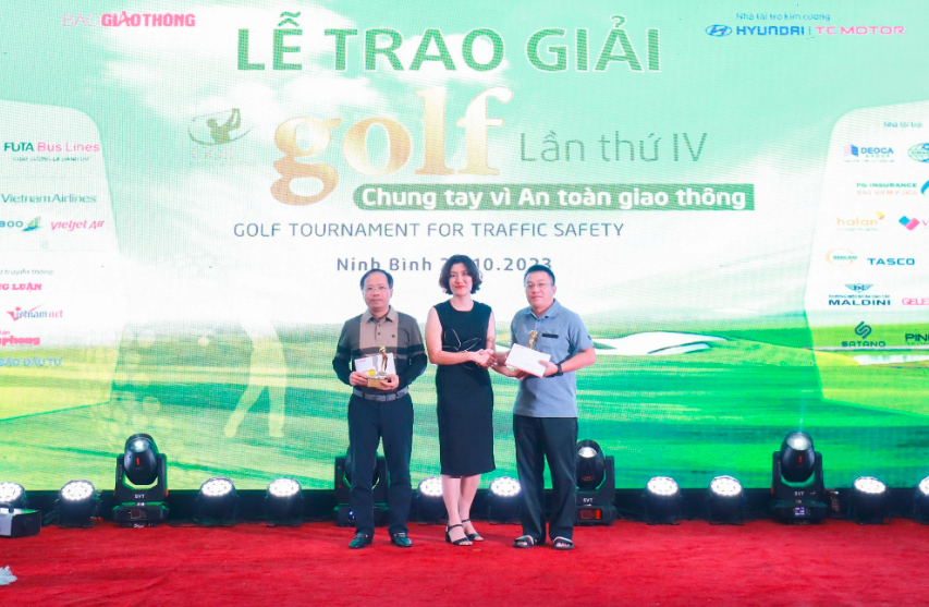 golfer nguyen hong hai gianh chuc vo dich giai golf chung tay vi atgt 2023 hinh 6