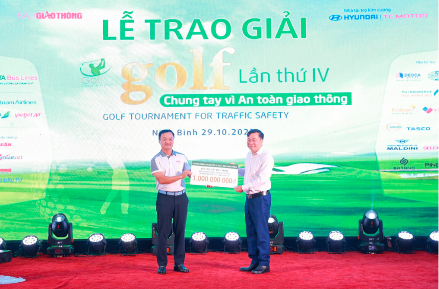 golfer nguyen hong hai gianh chuc vo dich giai golf chung tay vi atgt 2023 hinh 9