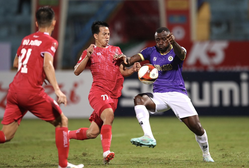 ha noi fc thua dam hai phong trong ngay van quyet da hong penalty hinh 1