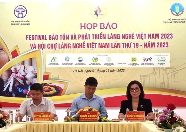 festival bao ton va phat trien lang nghe viet nam 2023 dien ra tai ha noi hinh 1