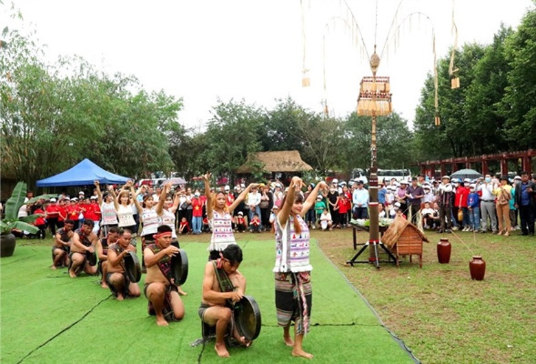 500 nghe nhan cac dan toc tham gia ngay hoi dai ngan tay nguyen  tinh hoa hoi tu hinh 1