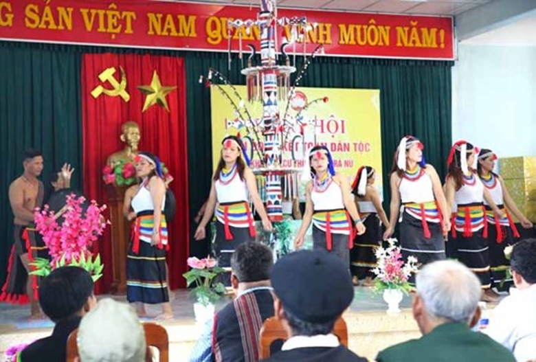 dong bao dan toc thieu so tinh quang nam vui hoi ket doan hinh 1