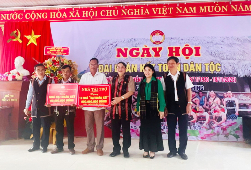 quang nam doi song vat chat tinh than cua nguoi dan a lieng tung buoc duoc nang cao hinh 7