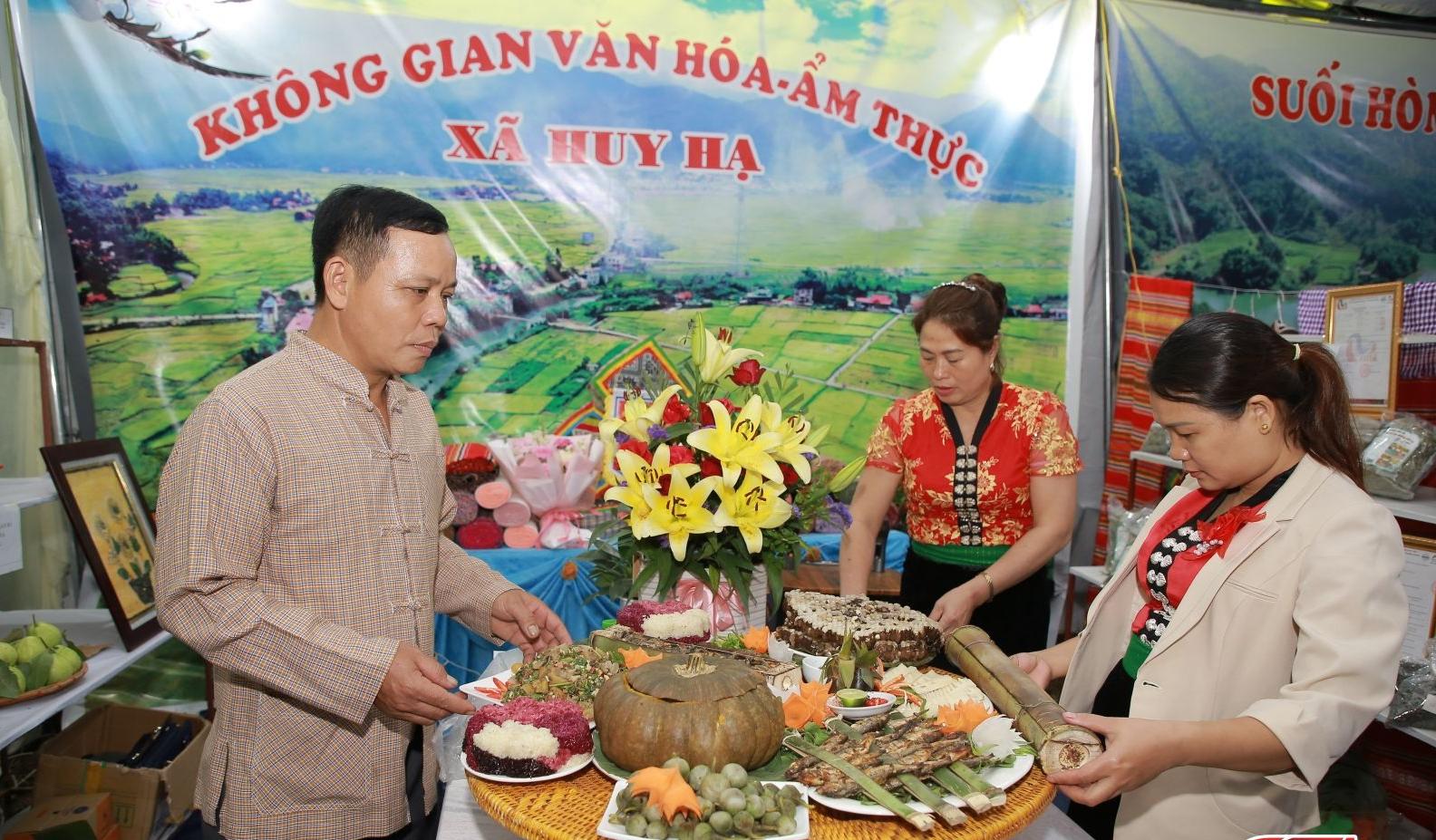 doc dao dem hoi am thuc dam da huong vi phu hoa hinh 1