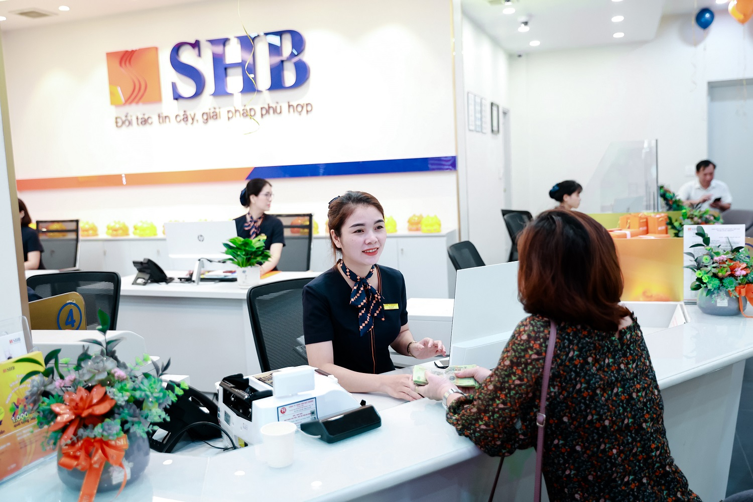 shb khai truong chi nhanh quang tri tiep tuc mo rong mang luoi vung bac trung bo hinh 4