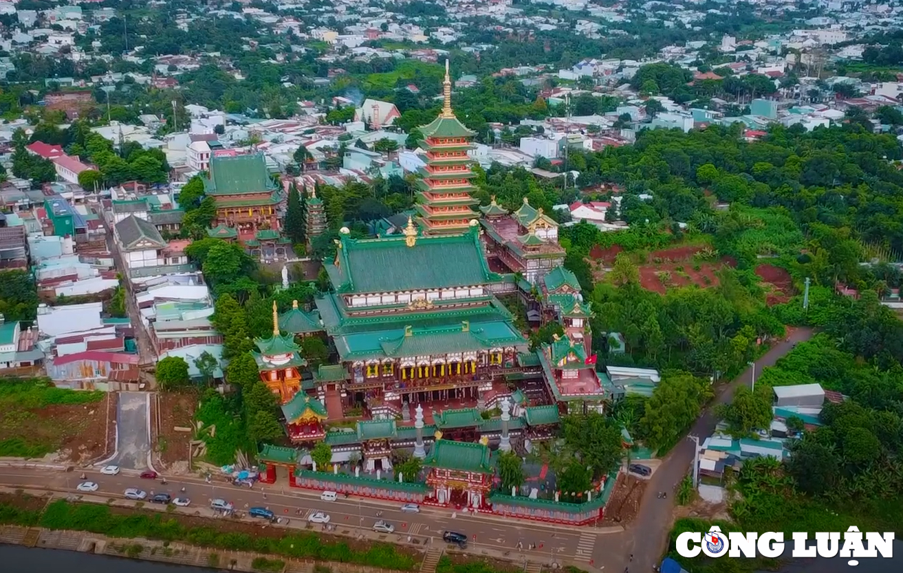 chua minh thanh  net kien truc doc dao tai gia lai hinh 1