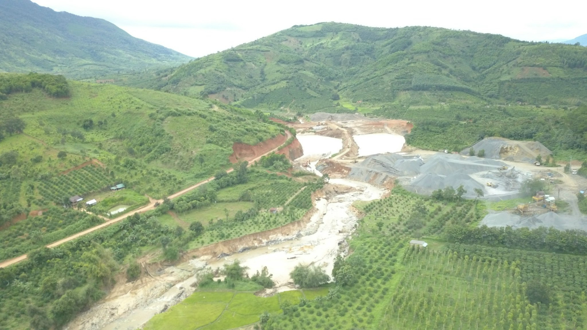 ra soat thong ke anh huong do sat lo nghiem trong quanh mo da trang duc gia lai hinh 1