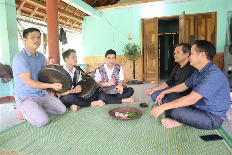 quang ngai dua gia tri van hoa cua dong bao hre thanh tai nguyen du lich hinh 1