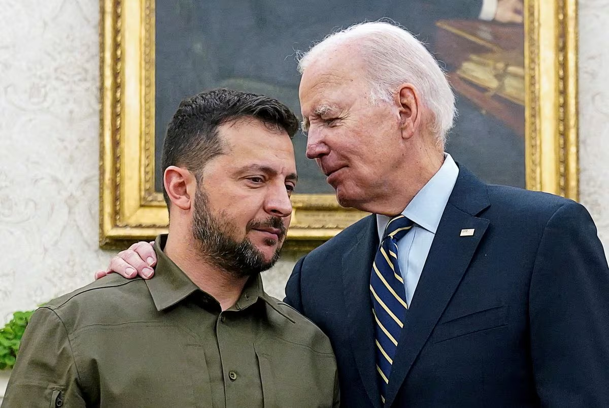 tong thong joe biden moi ong zelenskyy den tham nha trang hinh 1