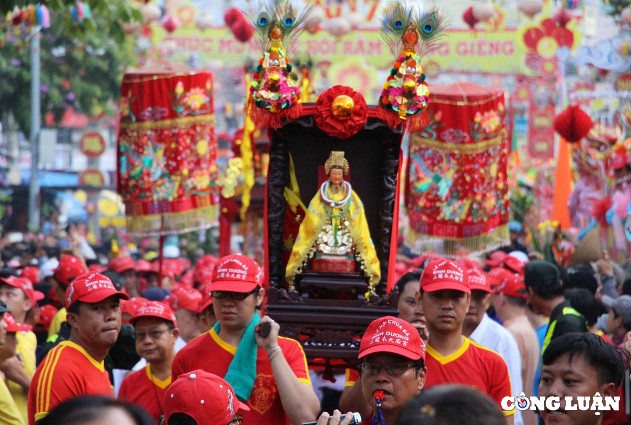 van hoa dac trung cua nguoi hoa o can tho trong le via ba thien hau hinh 1