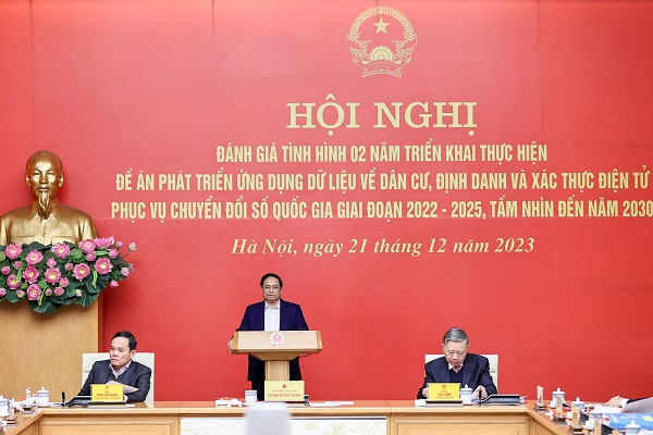 bhxh viet nam nhan bang khen cua thu tuong chinh phu ve cac ket qua noi bat trong trien khai de an 06 hinh 1