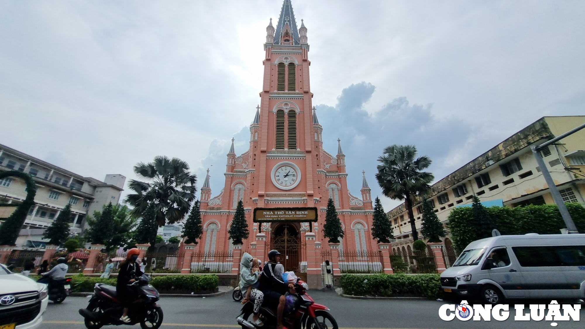 5 nha tho hang tram tuoi nguoi dan tp hcm khong the bo lo dip giang sinh hinh 5