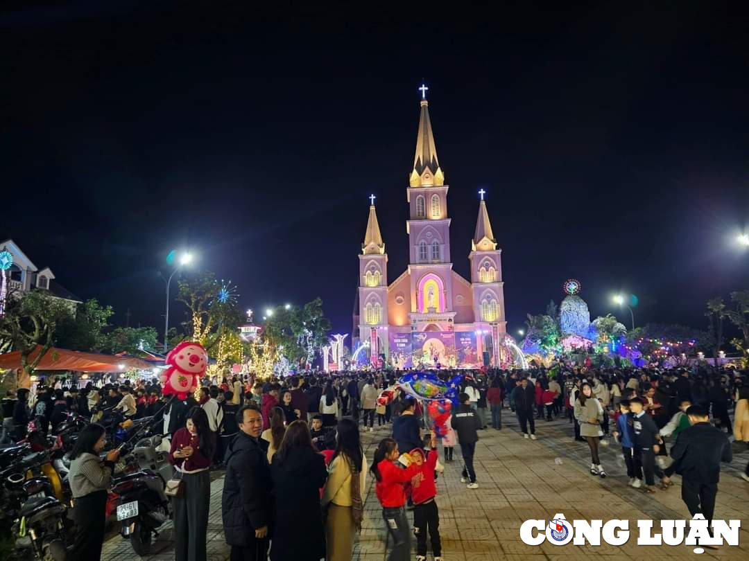 lung linh dem giang sinh tai ha tinh hinh 8