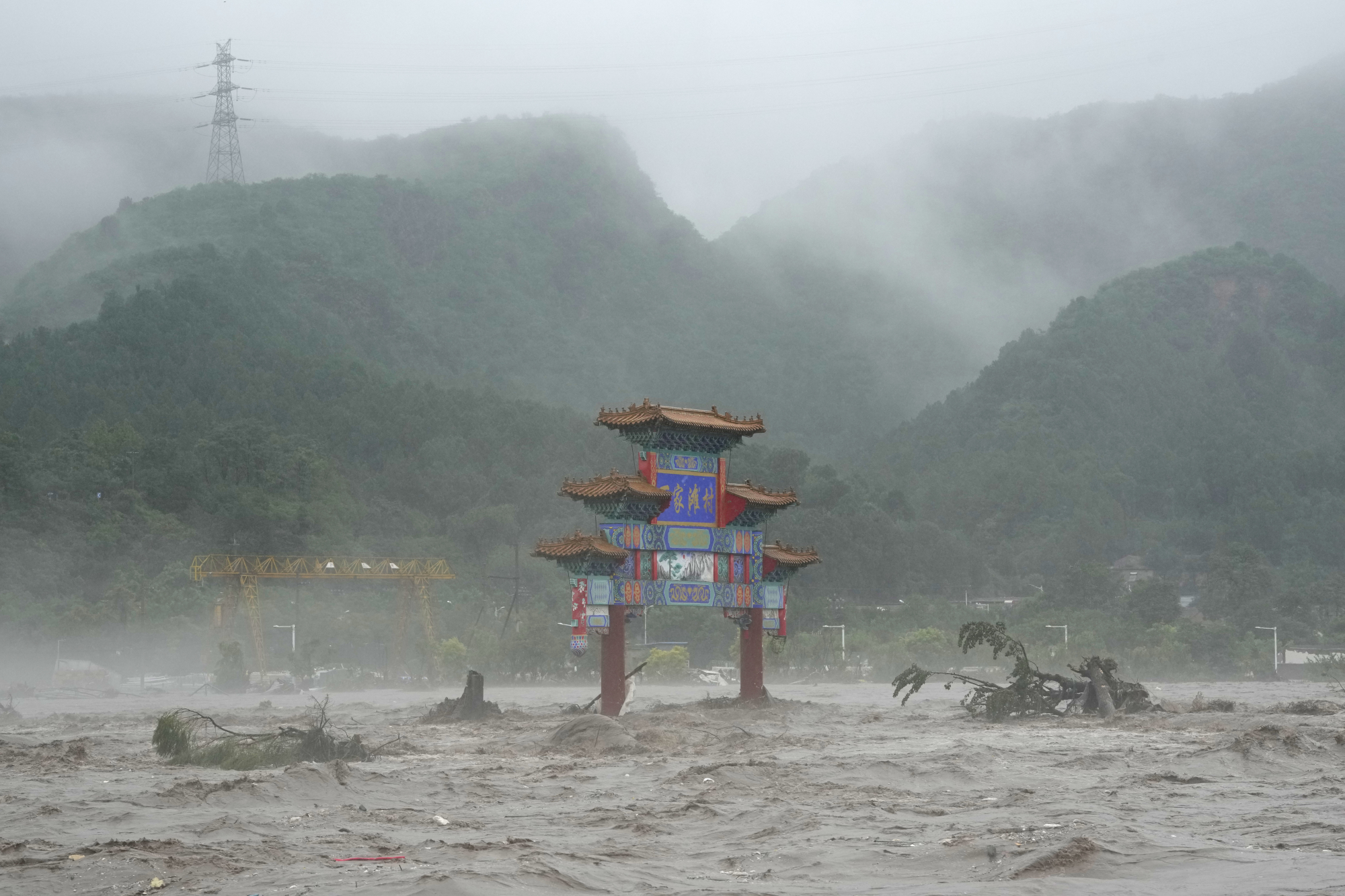 chong bien doi khi hau cuoc chien hut hoi va nhung nut that kho go hinh 2