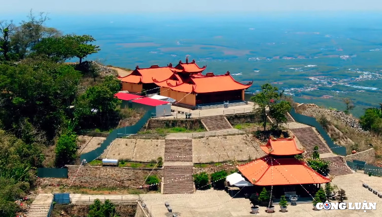 nui ba ra binh phuoc ngon nui than cua dong bao stieng hinh 2