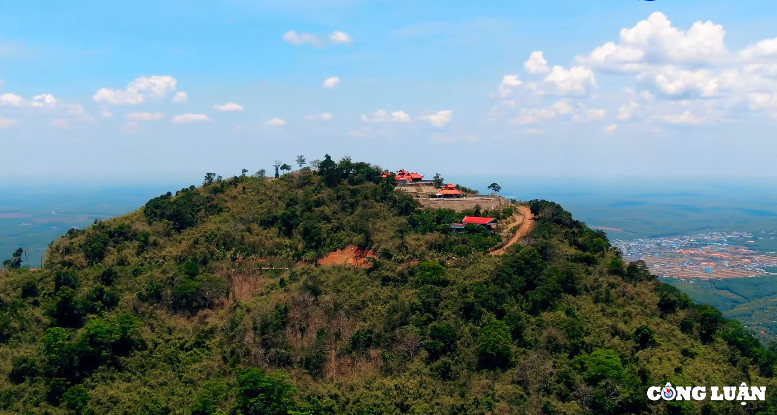 nui ba ra binh phuoc ngon nui than cua dong bao stieng hinh 1