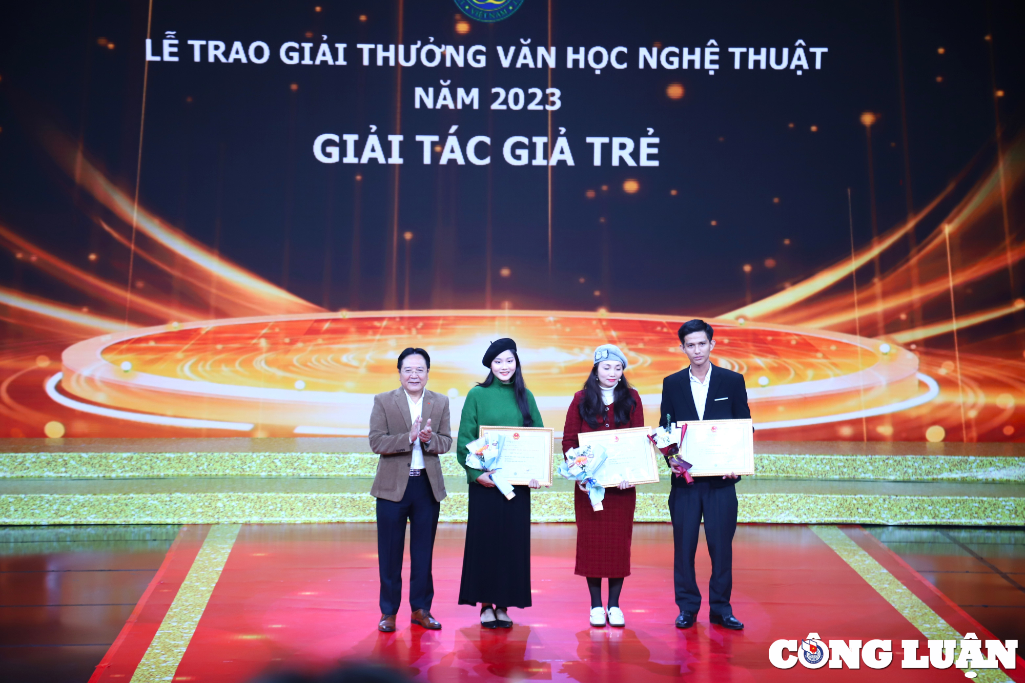 60 tac pham doat giai thuong van hoc nghe thuat nam 2023 hinh 6