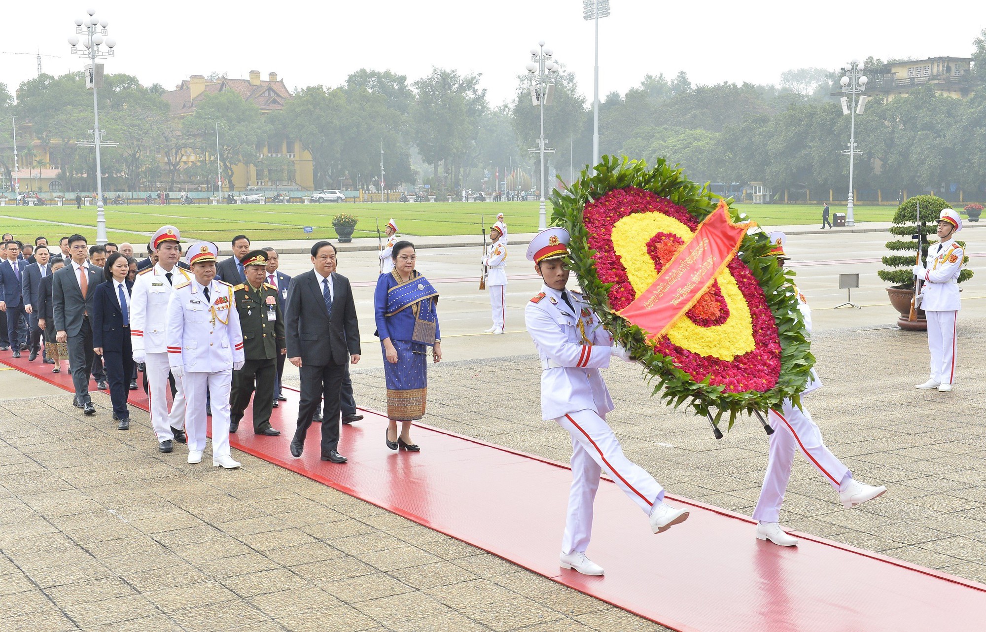 thu tuong pham minh chinh chu tri le don thu tuong lao sonexay siphandone tham chinh thuc viet nam hinh 2