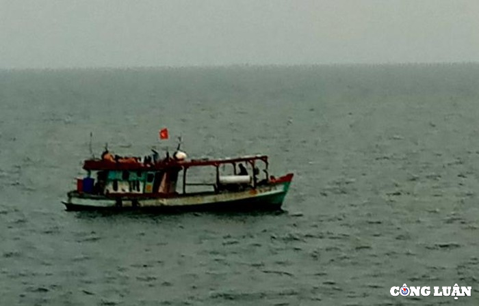 ca mau tang cuong dam bao an ninh trat tu tren vung bien hinh 1