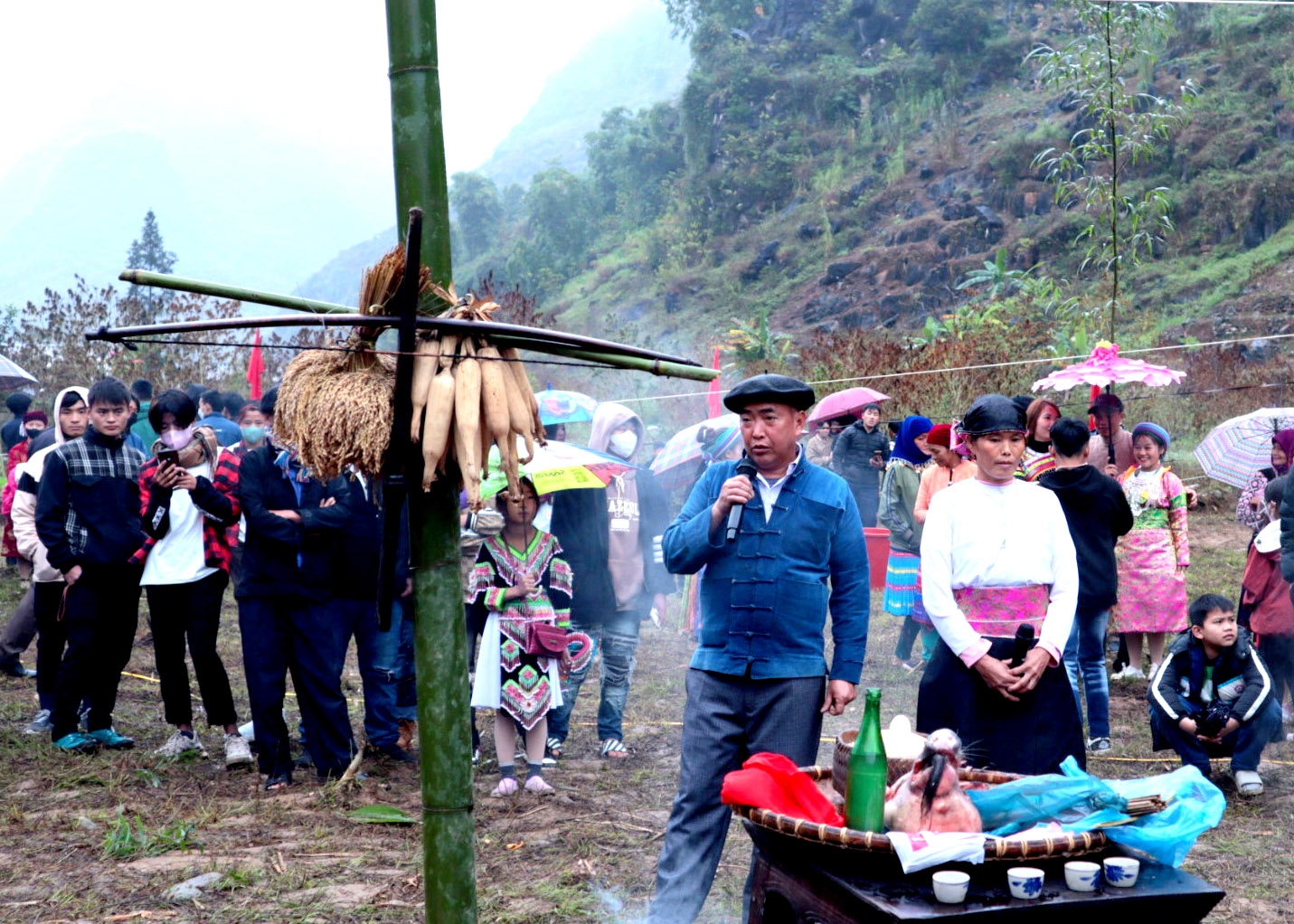 yen minh ha giang to chuc le hoi gau tao hinh 1