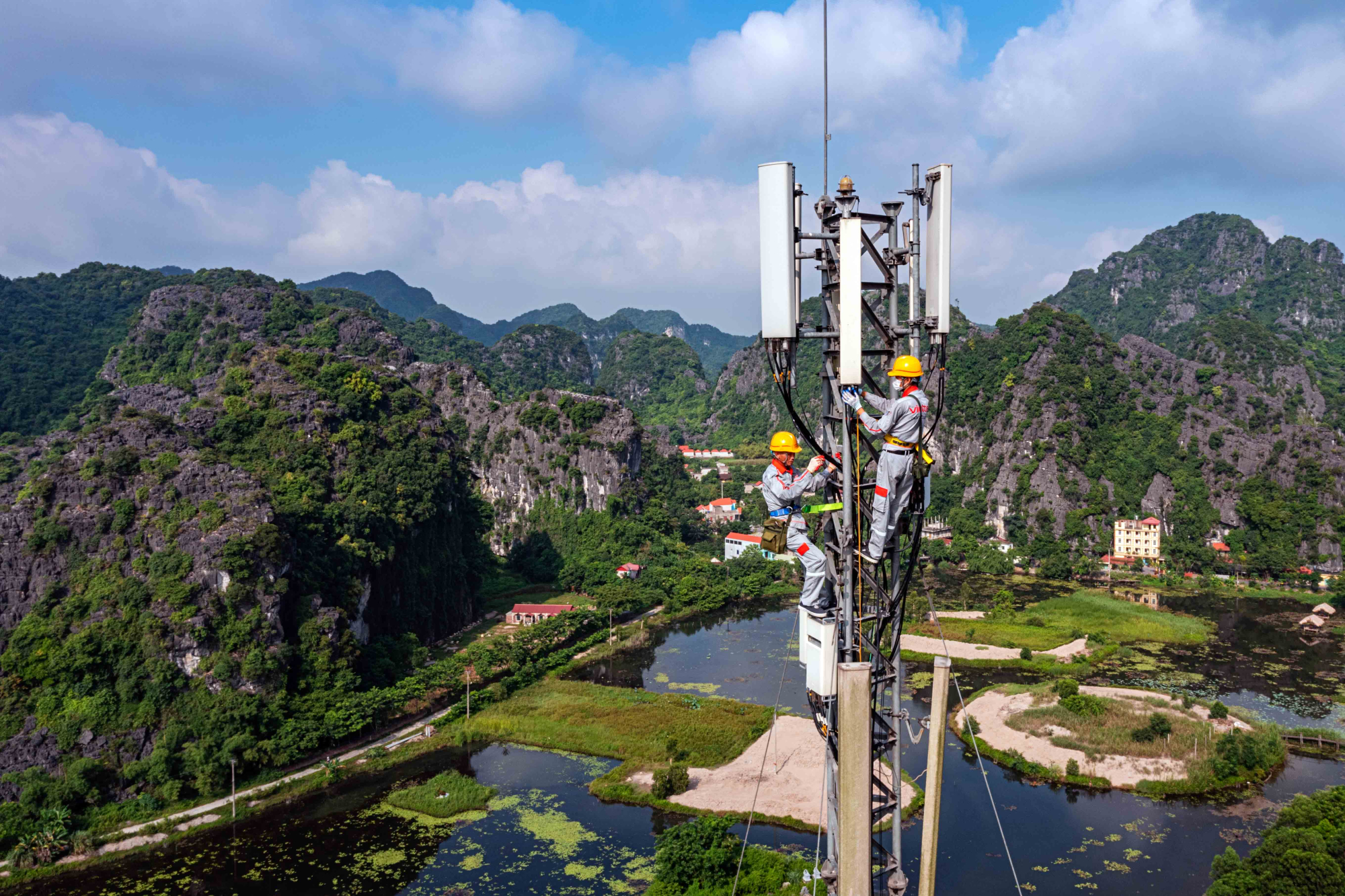 tang truong an tuong va gat hai nhieu thanh tuu trong nam 2023 viettel tiep tuc dat muc tieu cao cho nam moi hinh 3