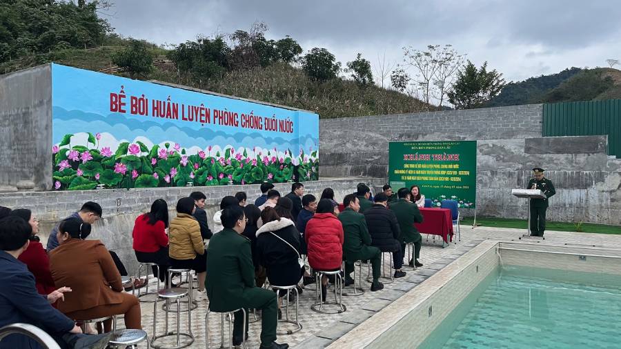 bien phong lao cai dua vao su dung be boi huan luyen phong chong duoi nuoc cho tre em bien gioi hinh 1