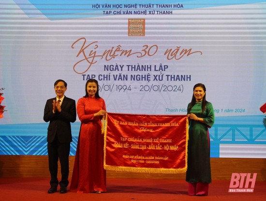 tap chi van nghe xu thanh ky niem 30 nam ngay thanh lap hinh 1