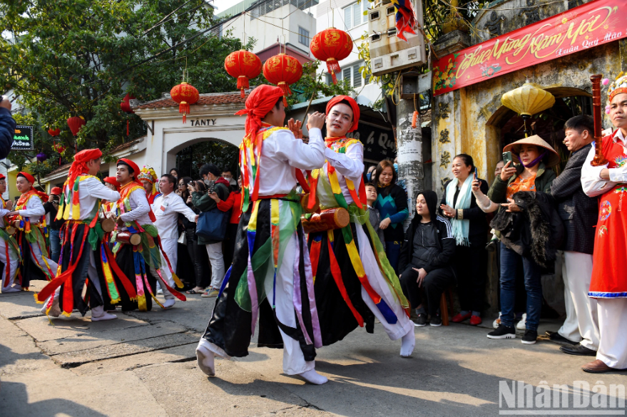 van hoa thang long ha noi  khoi mo nguon luc noi sinh hinh 1