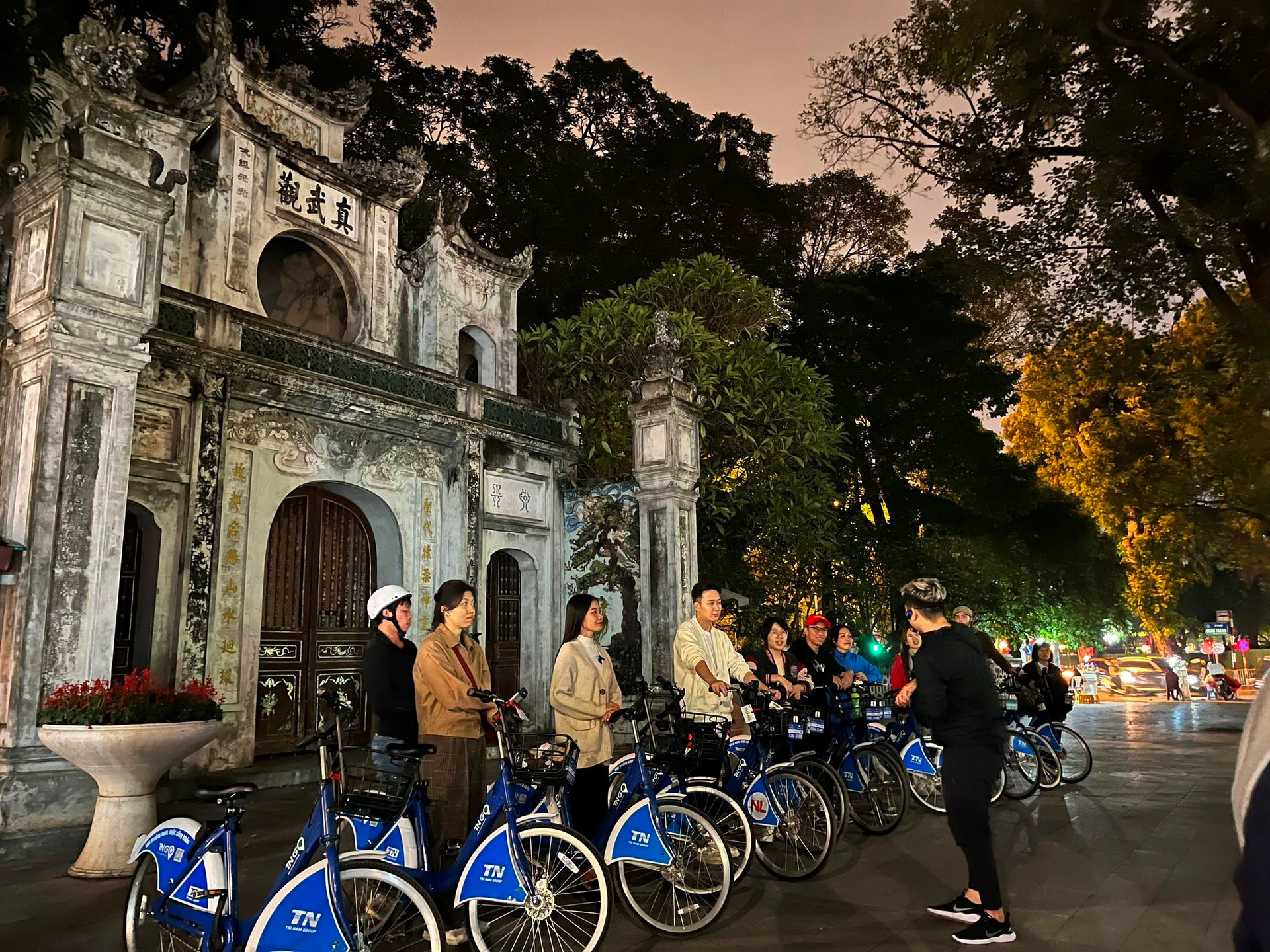 van hoa thang long ha noi  khoi mo nguon luc noi sinh hinh 2