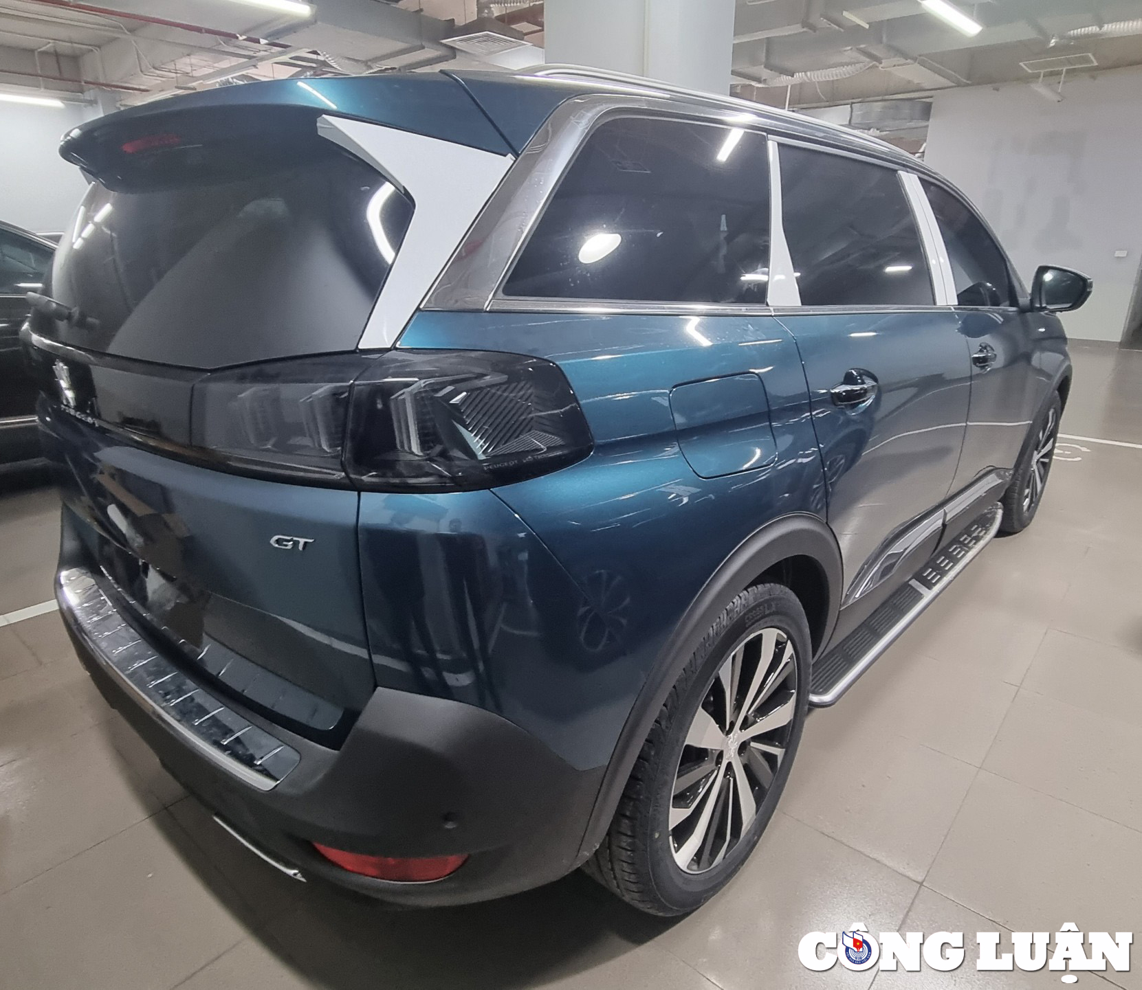 hinh anh mau suv 7 cho peugeot 5008 gt hinh 2