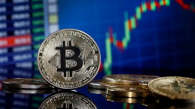 bitcoin lan dau tien vuot qua muc 47000 usd ke tu thang 3 2022 hinh 1