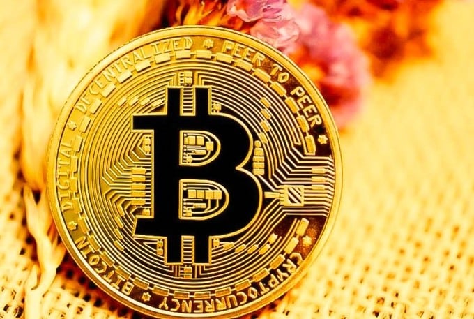 bitcoin len dinh 2 nam von hoa thi truong lai dat 1 nghin ty usd hinh 1