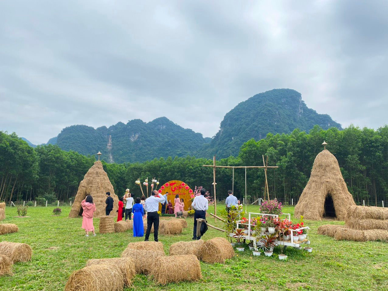 luong du khach den quang binh tang manh dip tet nguyen dan 2024 hinh 2