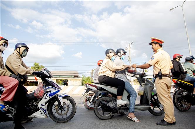 bao dam an ninh trat tu phuc vu nhan dan vui xuan don tet an toan lanh manh binh yen hinh 1