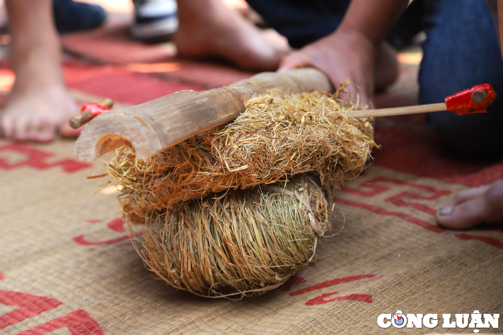 ha noi doc dao hoi thi keo lua thoi com o lang thi cam hinh 6