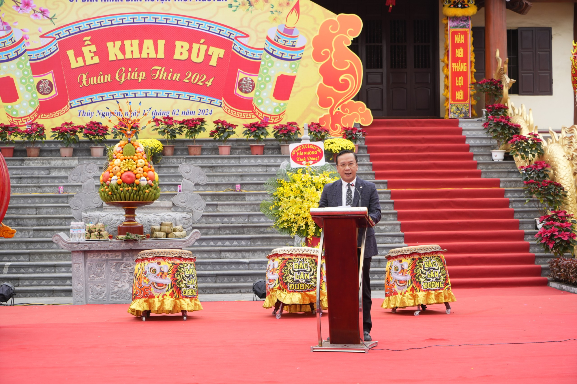 hai phong khai mac le hoi khai but dau xuan tai den tho trang nguyen le ich moc hinh 3