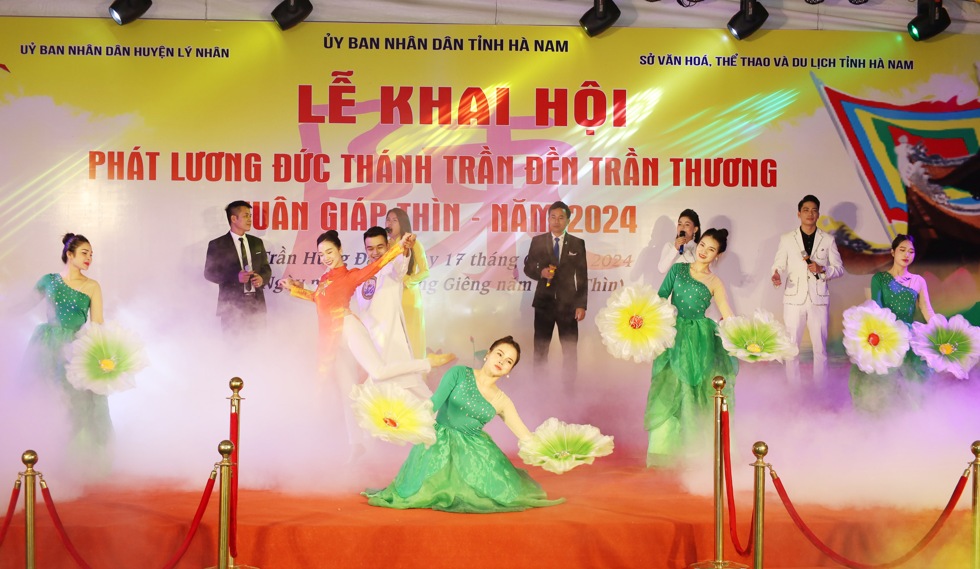 khai hoi le phat luong duc thanh tran den tran thuong xuan giap thin hinh 2