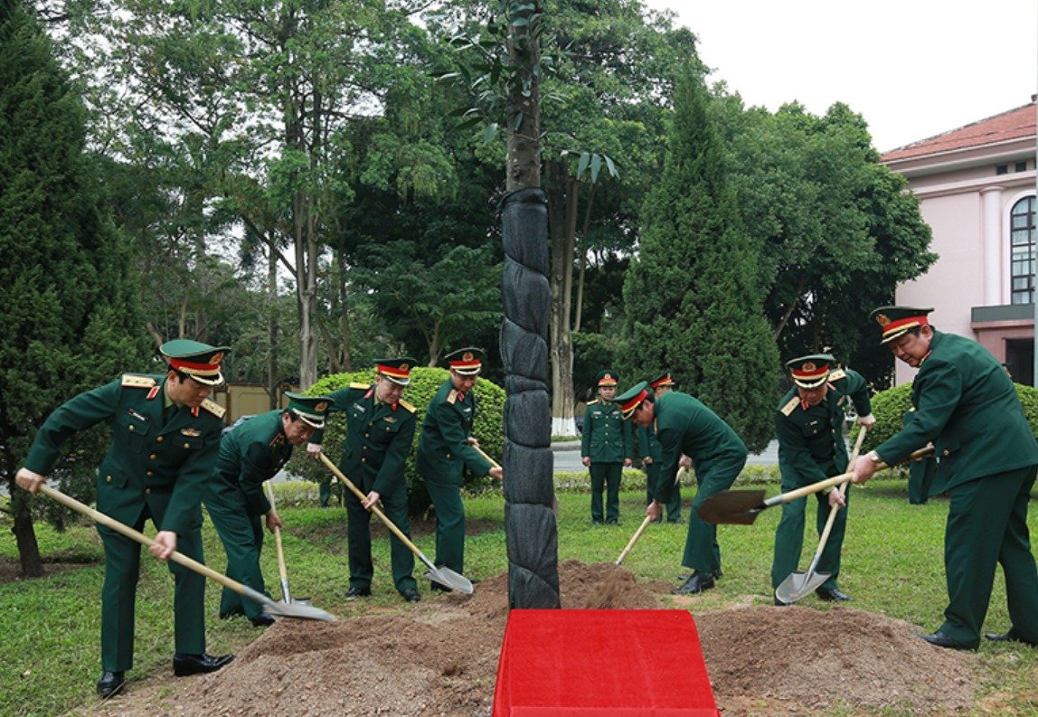 toan quan da thuc hien nghiem nhiem vu truc san sang chien dau va to chuc cho bo doi vui xuan don tet hinh 5