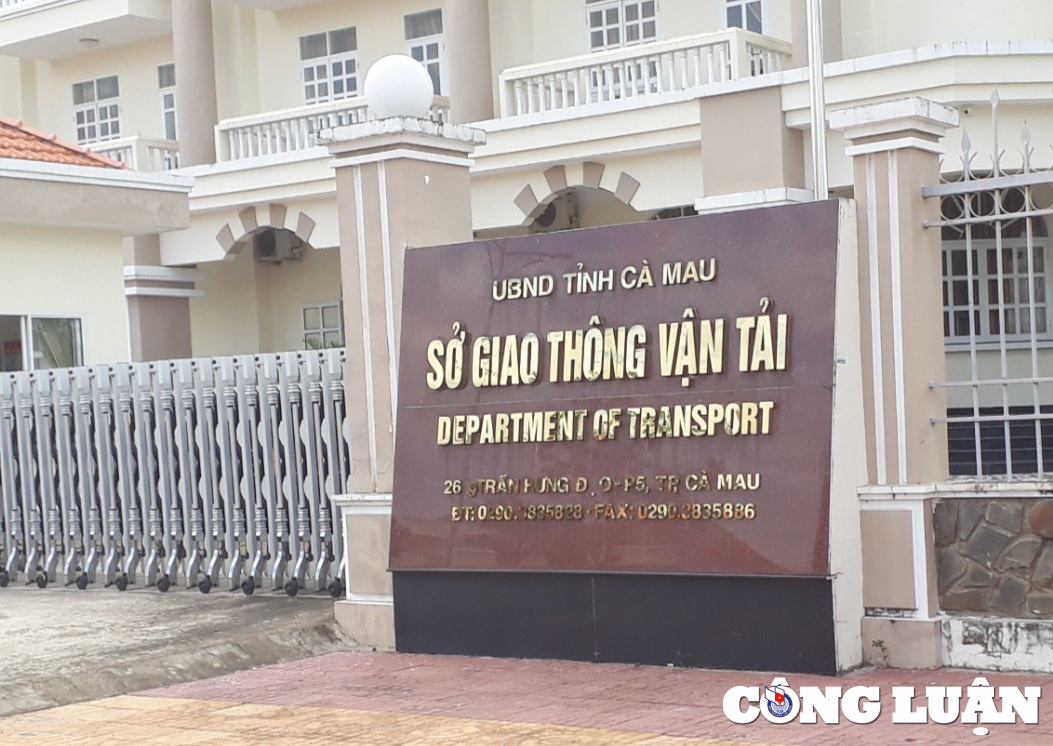 pho chanh thanh tra so giao thong van tai tinh ca mau bi buoc thoi viec vi dung bang khong hop phap hinh 1