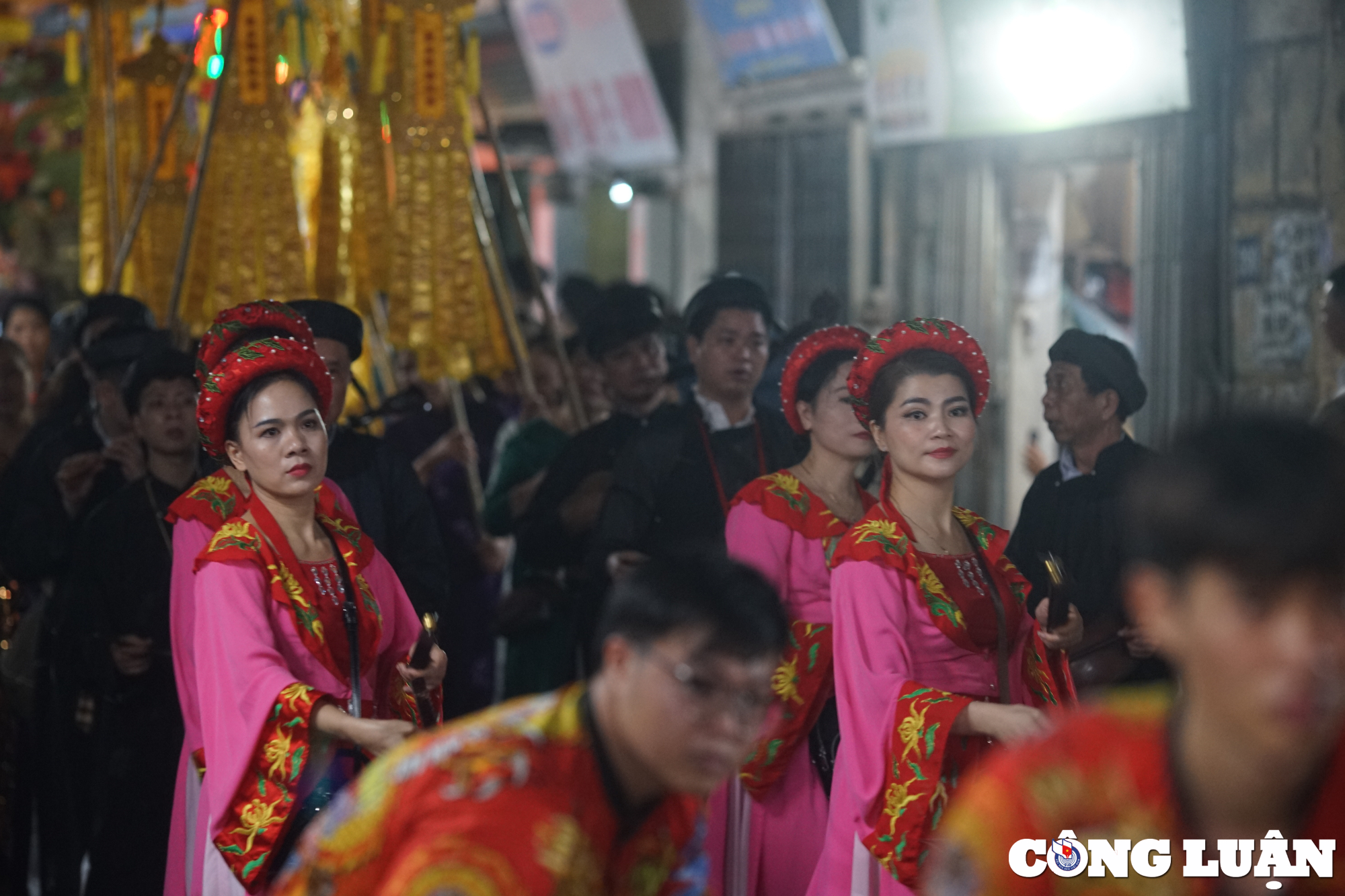 doc dao nghi le ruoc ong lon khong lo o lang la phu hinh 9