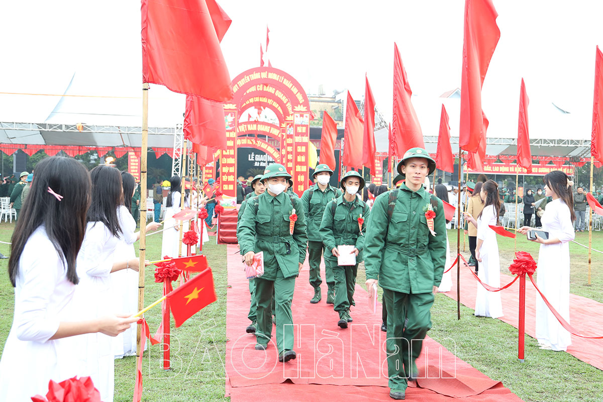 ha nam hon 1500 tan binh len duong nhap ngu tham gia nghia vu hinh 4