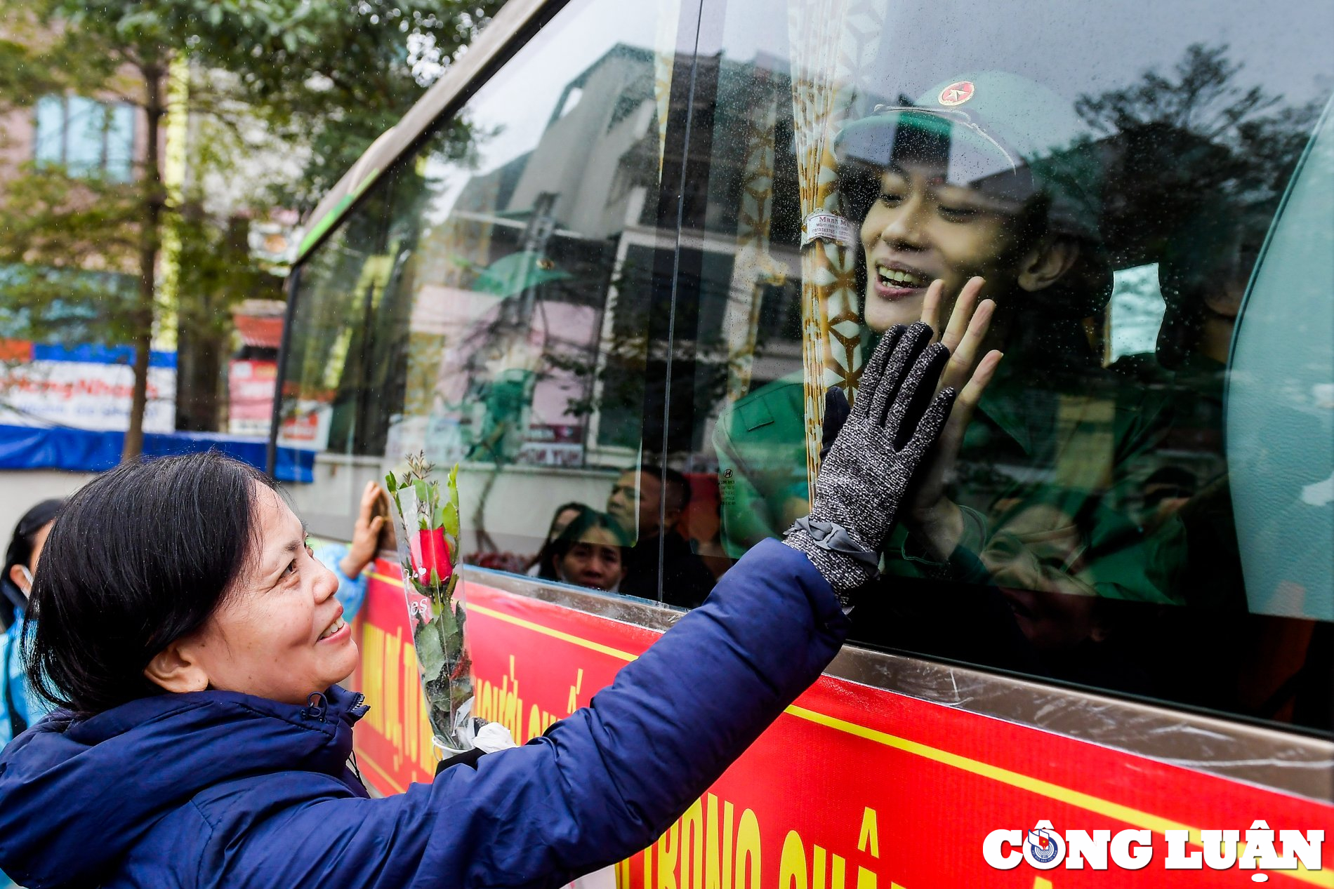 ha noi bin rin ngay hoi giao nhan quan voi gan 4500 thanh nien len duong nhap ngu hinh 7