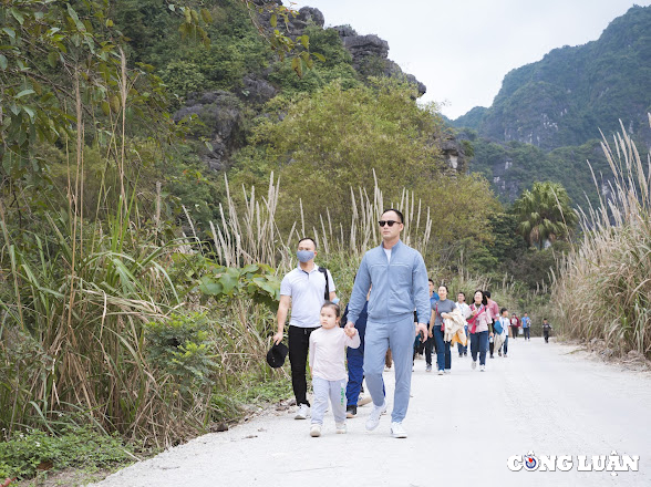 sieu thu vi voi trai nghiem sinh hoat cong dong cua cu dan co trang an tai dao khe coc hinh 7